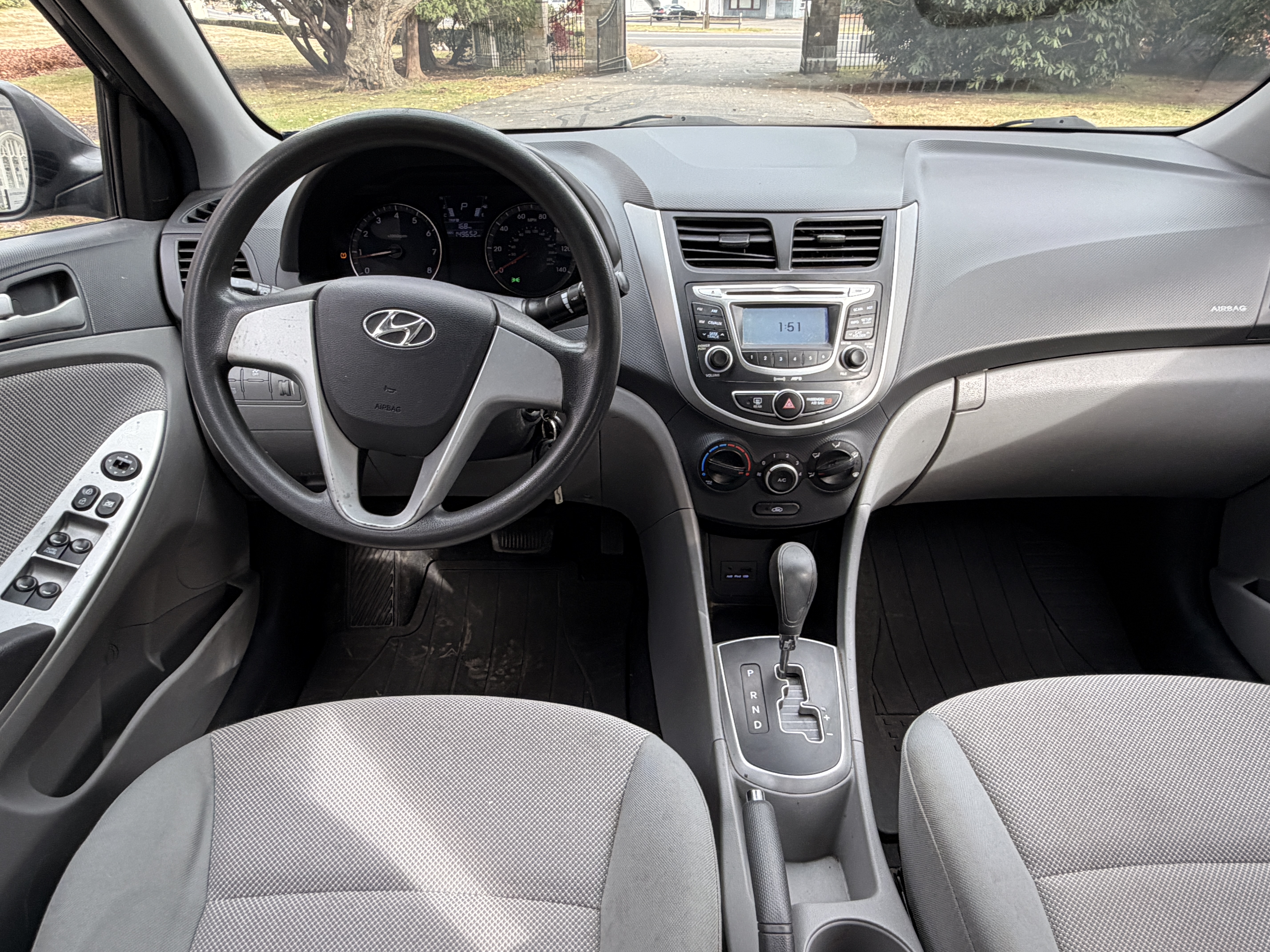 2013 Hyundai Accent GLS FWD - Clean, Maintained and Reliable 4D Sedan — photo 16